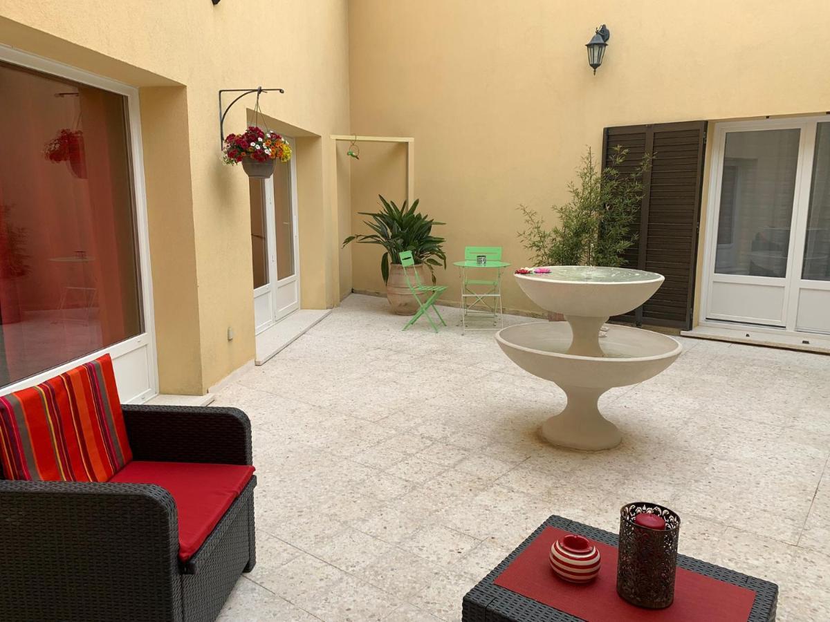 Le Patio Apartment Sarrians Exterior photo